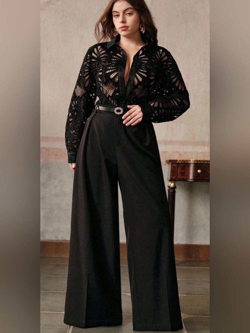 Anewsta Black Hollow-Out Guipure Lace Button-Up Blouse NWOT Medium $109 Retail